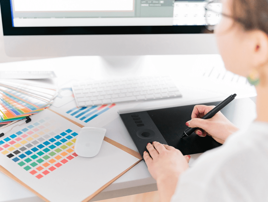 資料や販促物の作成